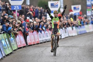Van Aert estrena 2016