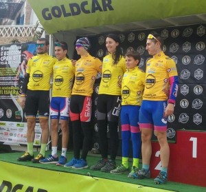 Líderes tras Chiva © FCCV