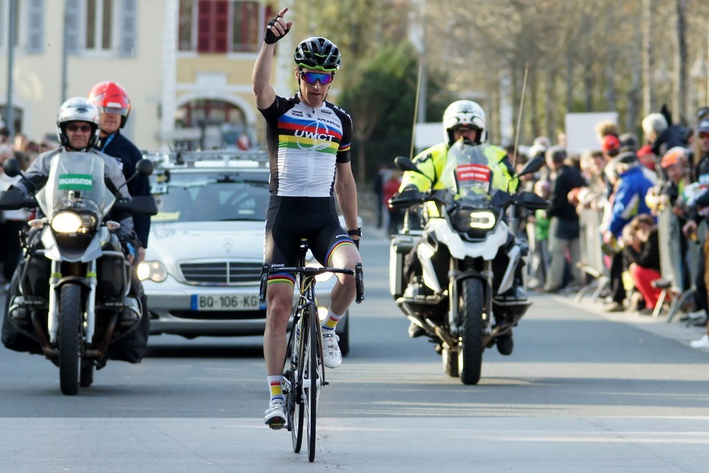 Samuel Plouhinec gana en Mauleón y se proclama vencedor final de l'Essor Basque © sportyves.fr