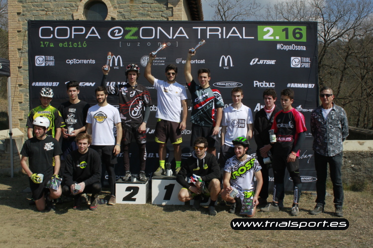 Podio élite masculino © www.trialsport.es