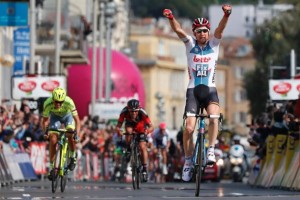 Wellens supera a Contador © ASO