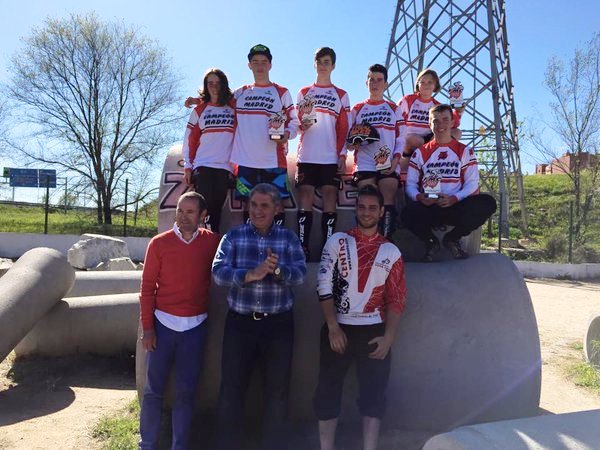 Los nuevos campeones madrileños de trial © FMC