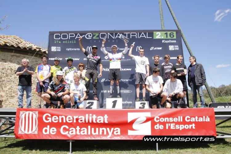 Mustieles, Tibau y Araque, en ell podio © trialsport.es