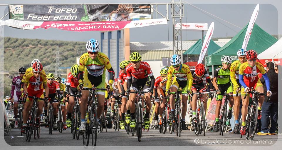 Salida de los júnior en Lucena © EC Churriana