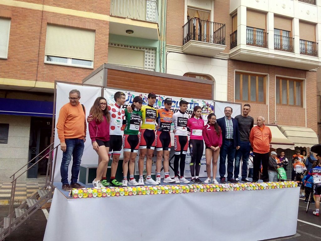 Podio final © arbitrosciclismo