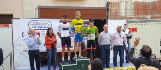 Podio tras la primera de la ronda alicantina júnior © Diario Información