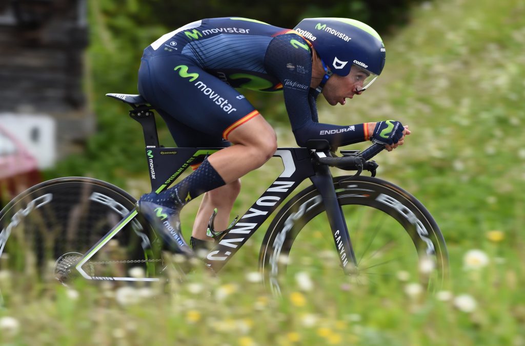 Castroviejo, en Suiza con el mailot de campeón de España