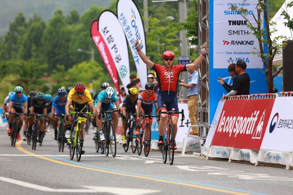 Jones bate a Aberasturi © TDK