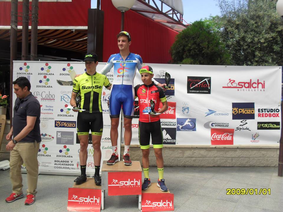 Podio júnior con Murillo entre Abejón y Vargas © Bic. Salchi