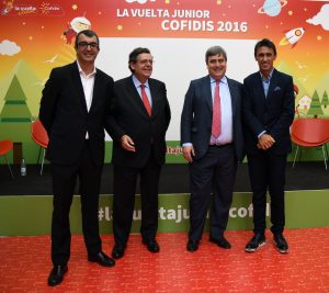 El Teatro Alcázar de Madrid acogió la presentación de la Vuelta Junior Cofidis 2016