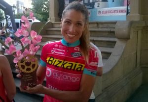 García, con su trofeo en Marín © facebook