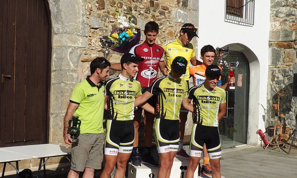 Podio en Belendiz © FVC