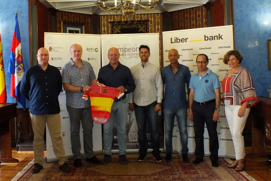 El Ayuntamiento de Reinosa acogió la presentación del Campeonato de España júnior y máster