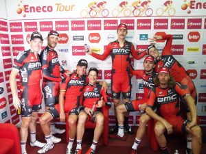Foto de familia tras el podio © BMC