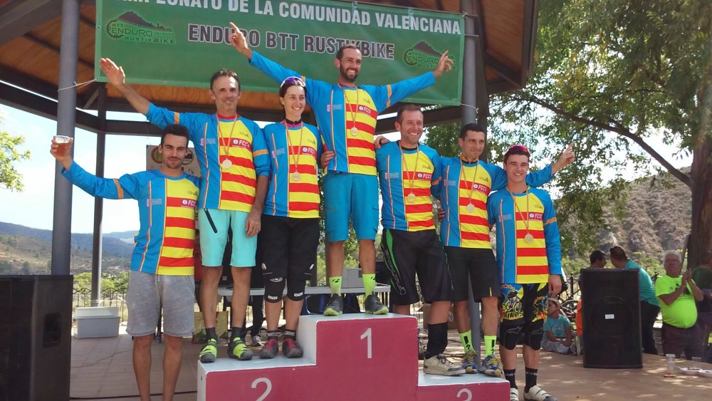 Los campeones 2016 © FCCV