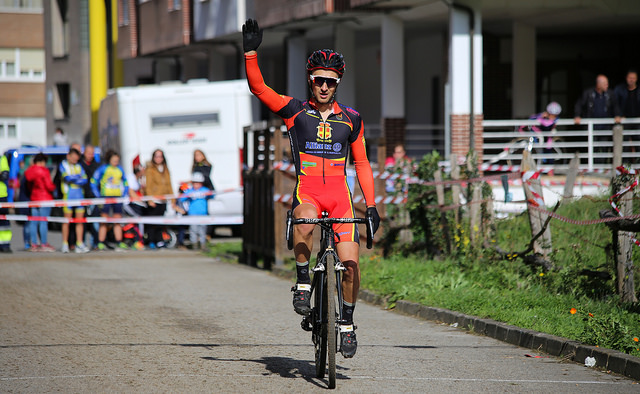 Alejandro Iglesias hizo doblete en el fin de semana de ciclocross asturiano © @Brevers86