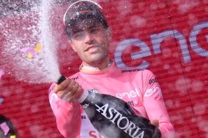 Dumoulin_Giro Italia_2017_17_lider