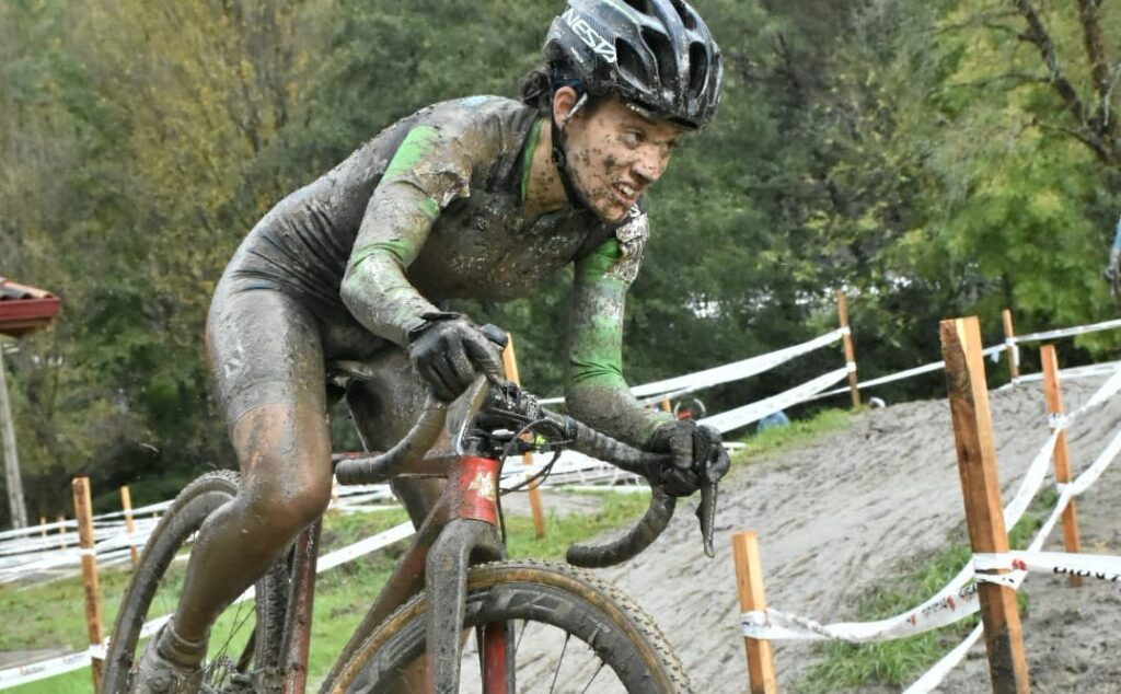Campeonatos España CX féminas Imparable Lucía González Ciclo21