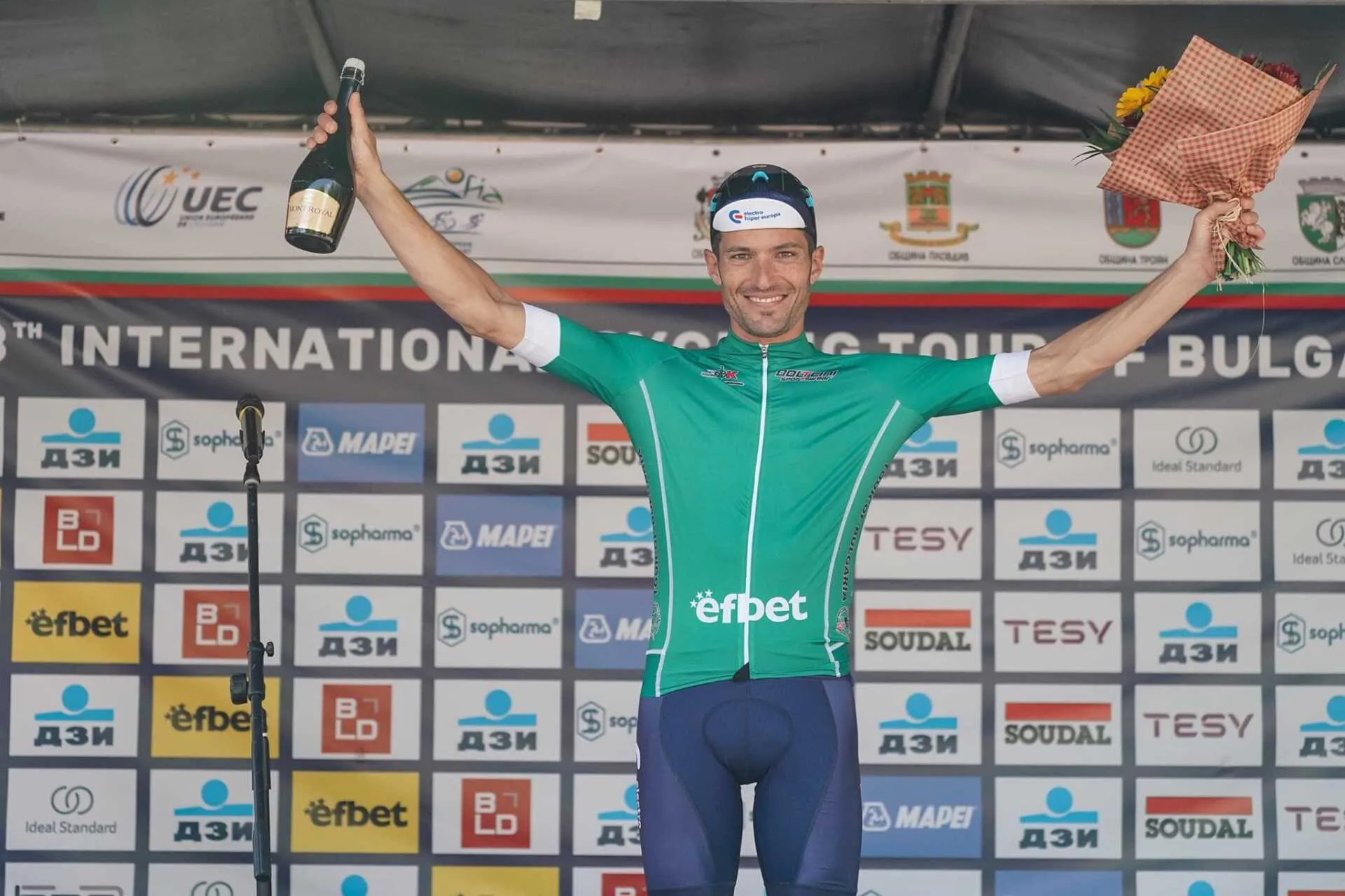 Cómo un supermercado familiar se convirtió en el mejor equipo ciclista del  mundo