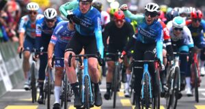 Dorian Godon (Decathlon) celebra su victoria en el Tour de Romandía