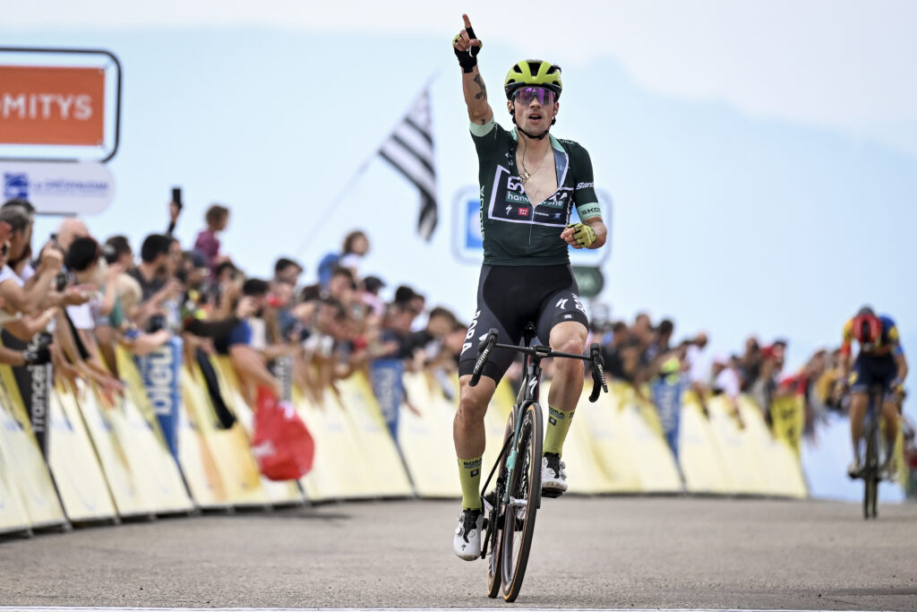 Primoz Roglic gana en Dauphiné y se viste de líder