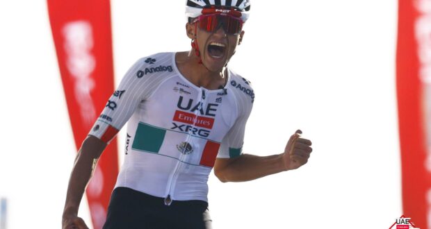 Del Toro en meta. @UAE