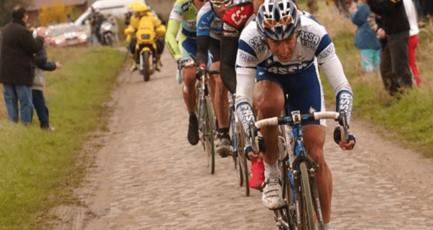 Juan Antonio Flecha en una edición de la París-Roubaix.
