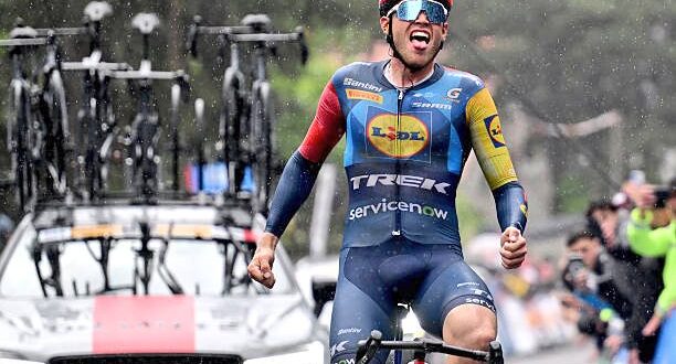 Jakob Söderqvist gana la cuarta etapa del Tour de Hungría 2026.
