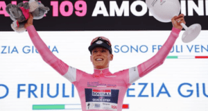 Magnier se viste de líder del Giro.