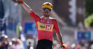 Tiller gana la terceta etapa de los 4 Días de Dunkerque 2026.